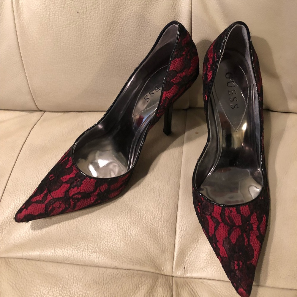 Brand new Guess pumps size 7.5
